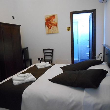 Bed & Breakfast Giardini Di Marzo Lecce Kültér fotó