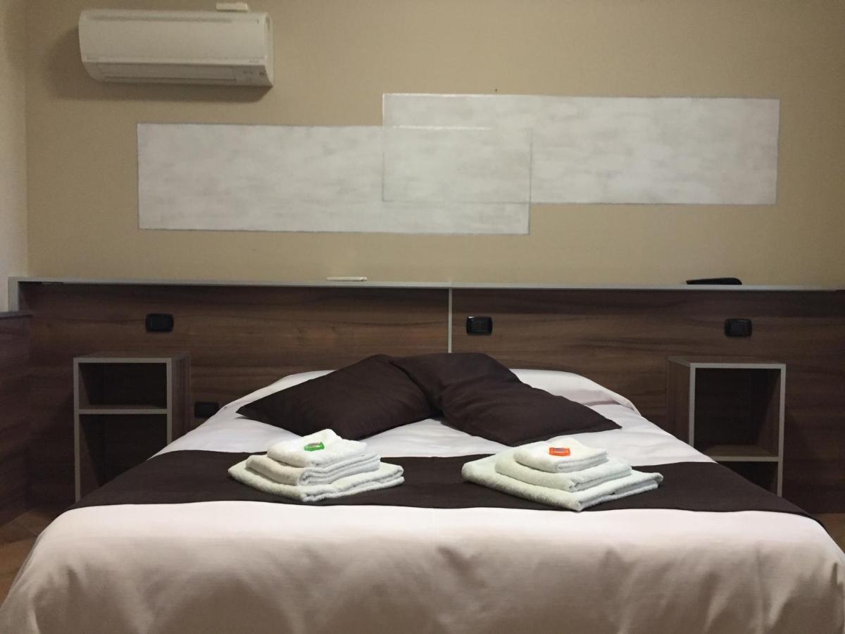 Bed & Breakfast Giardini Di Marzo Lecce Kültér fotó