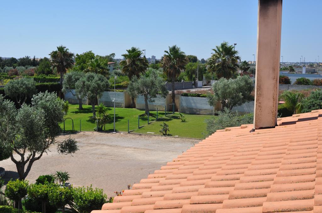 Bed & Breakfast Giardini Di Marzo Lecce Kültér fotó