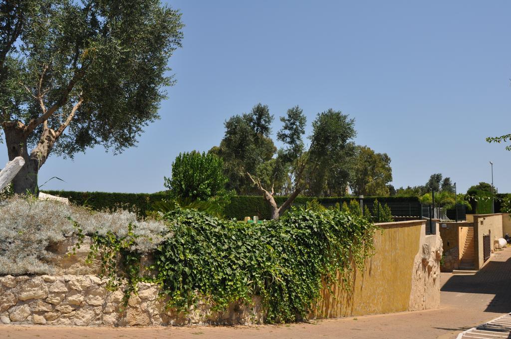 Bed & Breakfast Giardini Di Marzo Lecce Kültér fotó