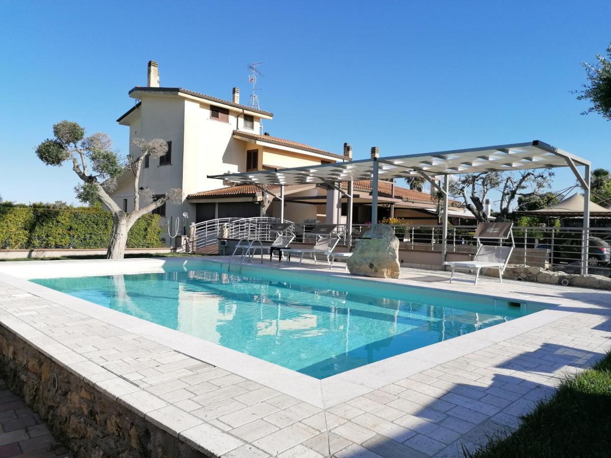 Bed & Breakfast Giardini Di Marzo Lecce Kültér fotó